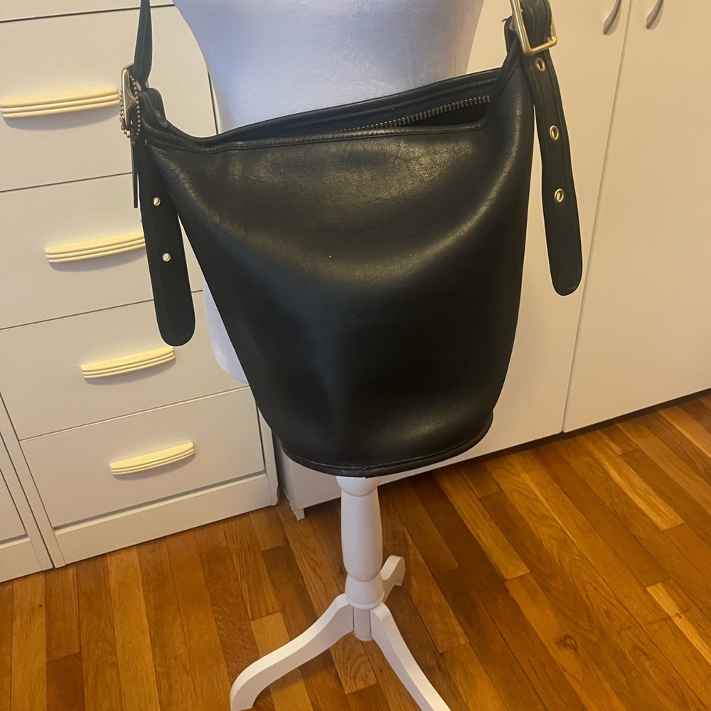 Coach handbag in genuine leather